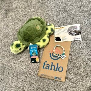 🐢Fahlo TRACKING Turtle Lover’s Plush and Bracelet Set